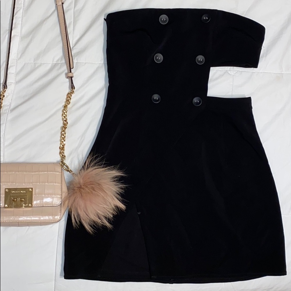 H:ours mini black dress ❤️ (REVOLVE)